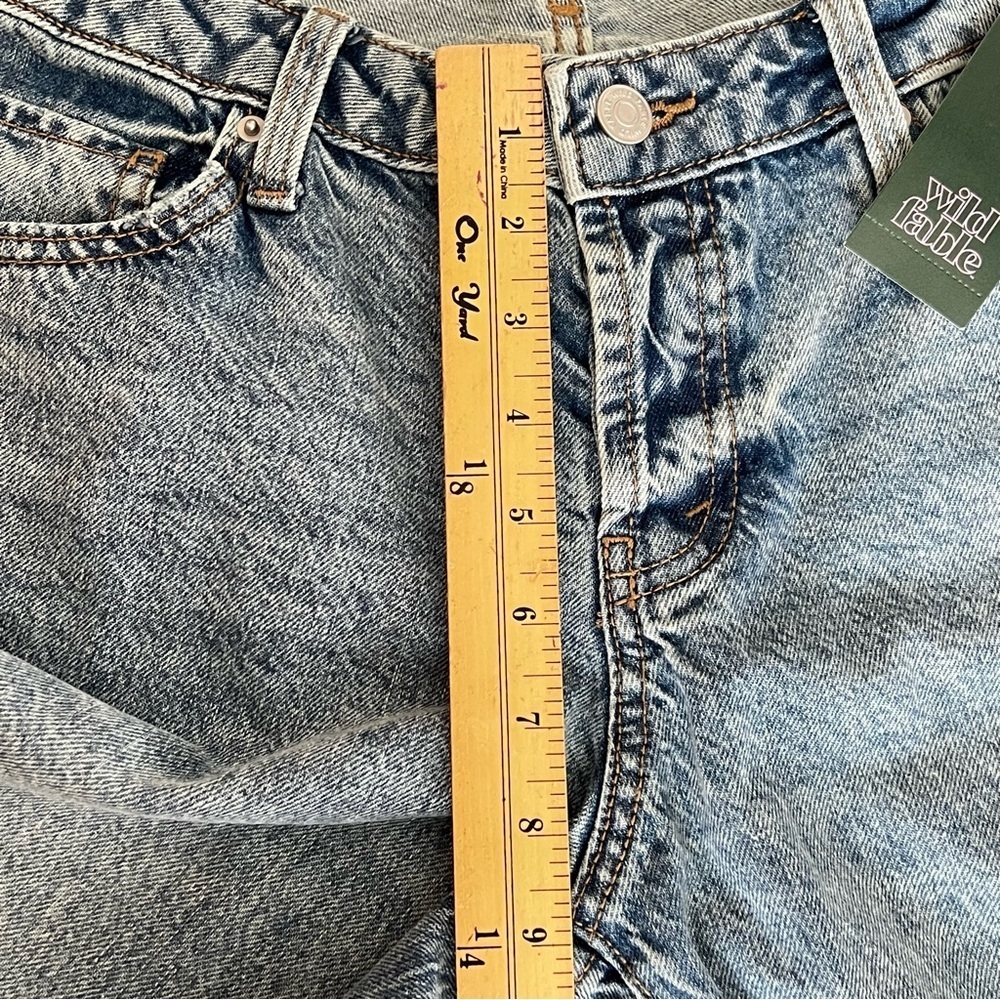NWT Wild Fable Light Wash Low Rise Bootcut Raw Hem Jeans Size 10 - Picture 4 of 14